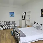 12 Gyllyngvase Terrace