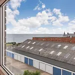 Sea View Apartment Near The Beach And Town Center