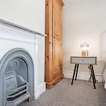 Coastal Apartment With Sea View 2 Minutes From Beach And Town Center