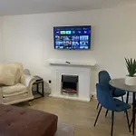 Beach House Courtyard 2 Bed