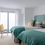 5 Spion Lodge
