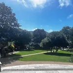 The Courtyard - Garden Flat Near Brighton Seafront