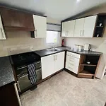 Lovely 8 Berth Caravan At California Cliffs Nearby Scratby Beach Ref 50060E