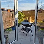 Flower Garden Studio In Sheringham-Cycle Friendly