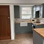 The Cottage - Cosy Filey Home