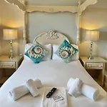 The Seacliffe - Whitby