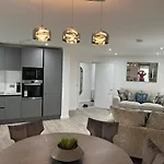 2 Bedroom Luxury New Build Apt