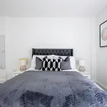 Henry Street Luxe Apartments By Bold Apartments