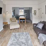 Apartment 2 Glencoe Holiday Apartments Whitby