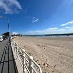 Stunning 2 Bedroom Sea View Apartment With Parking
