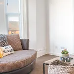Spacious 3Br Accommodation In Barrow-In-Furness