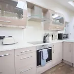 Exceptional Two-Bedroom Accommodation In Central Whitby With Parking And Stunning Views