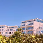 St Moritz Hotel Apartments