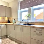 Park View Maisonette, Luxurious 3 Bed Holiday Home