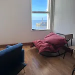Seaside Apartment, On The Doorstep Of The Beach!
