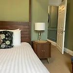 Sailors Rest