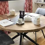 Kims Cottage