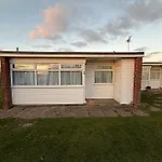 Sundowner Chalet Great For Families