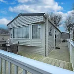 Beautiful Caravan With Decking At Trevella Holiday Park, Newquay, Ref 98082Hs