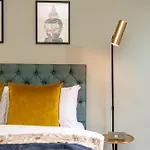 Dragon Suites Luxury Apartments At 8 Albyn Place