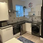 Holiday Haven 1 Bed Apartment