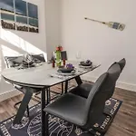 23 Dock Road