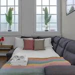 Central Edinburgh Studio Bliss