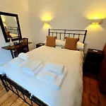Newberry Wood Guesthouse