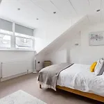 Penthouse At 52 Fore Street