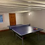 Rhianfa 4 Bedroom House Minutes Walk From The Beach