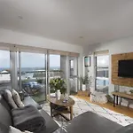 6 The Point, Newquay