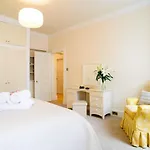 Beautiful Georgian 2 Bed Flat