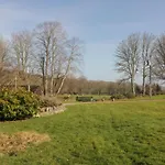 7 Press Castle
