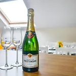 2 Bed Seaside Flat In Southsea - Entire Apartment