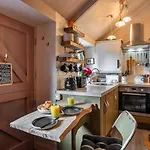 Finest Retreats - Penn An Vownder