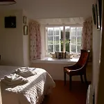 Lower Tresmorn Farmhouse