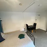 Bnb81