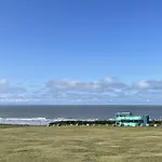 Seafront Apartment With Spectacular Views