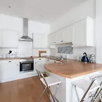 Beken House