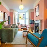 Ramsgate Family Cottage Nr Beach -Harbour- Sleeps 4 - Garden - Parking On Street