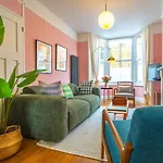 Ramsgate Family Cottage Nr Beach -Harbour- Sleeps 4 - Garden - Parking On Street