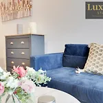 Chic & Stylish 1Br Nr Cliffs Pavillion & Westcliff Beach! By Luxiety Stays Serviced Accommodation