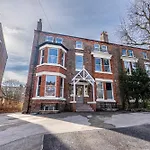 Beautiful One Bed Apartment In Liverpool Sleeps 4