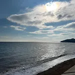 Seaside Retreat C06