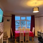 Dog Friendly Apartment With Sea Views