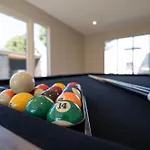 Church Road Retreats - The Reef