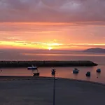 4 Harbour Views