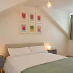 Cosy 1 Bedroom Flat Next To Brighton Beach