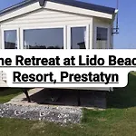 The Retreat Lido Beach