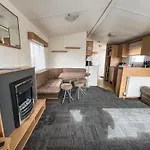 Charming 6 Berth Caravan At St Osyth Beach Holiday Park In Essex Ref 28051Cw